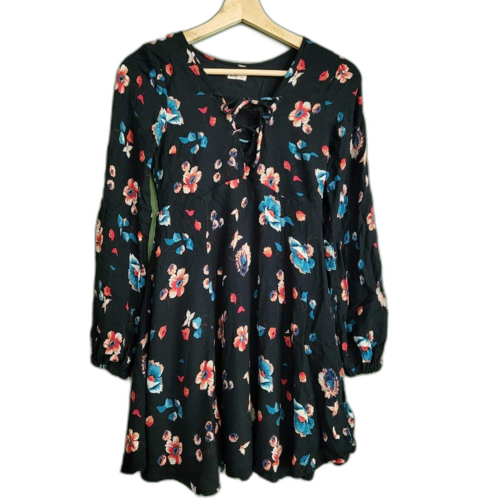Hollister Women Small Black Floral Flouncy Long Sleve A-Line Front Lace Up Dress